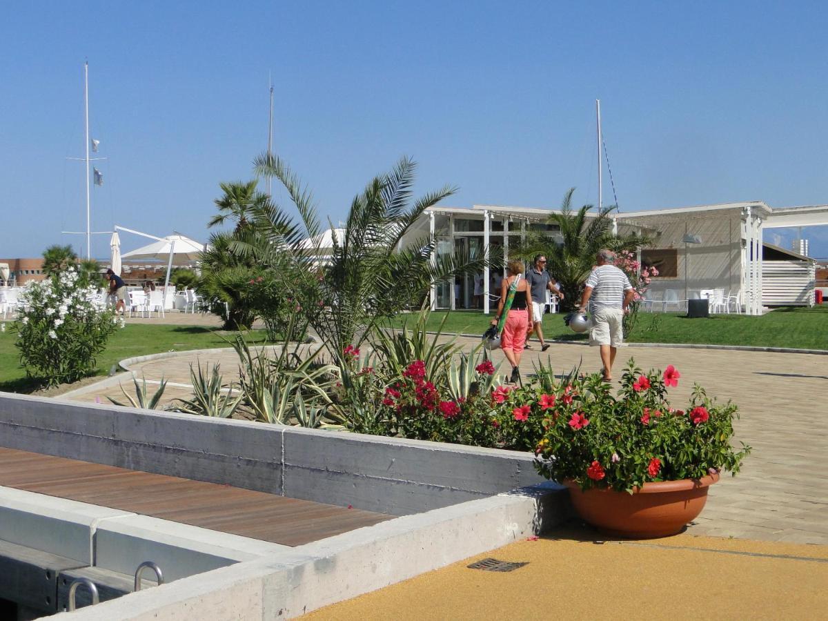 فندق Villino Ermione مارينا دي بيزا المظهر الخارجي الصورة
